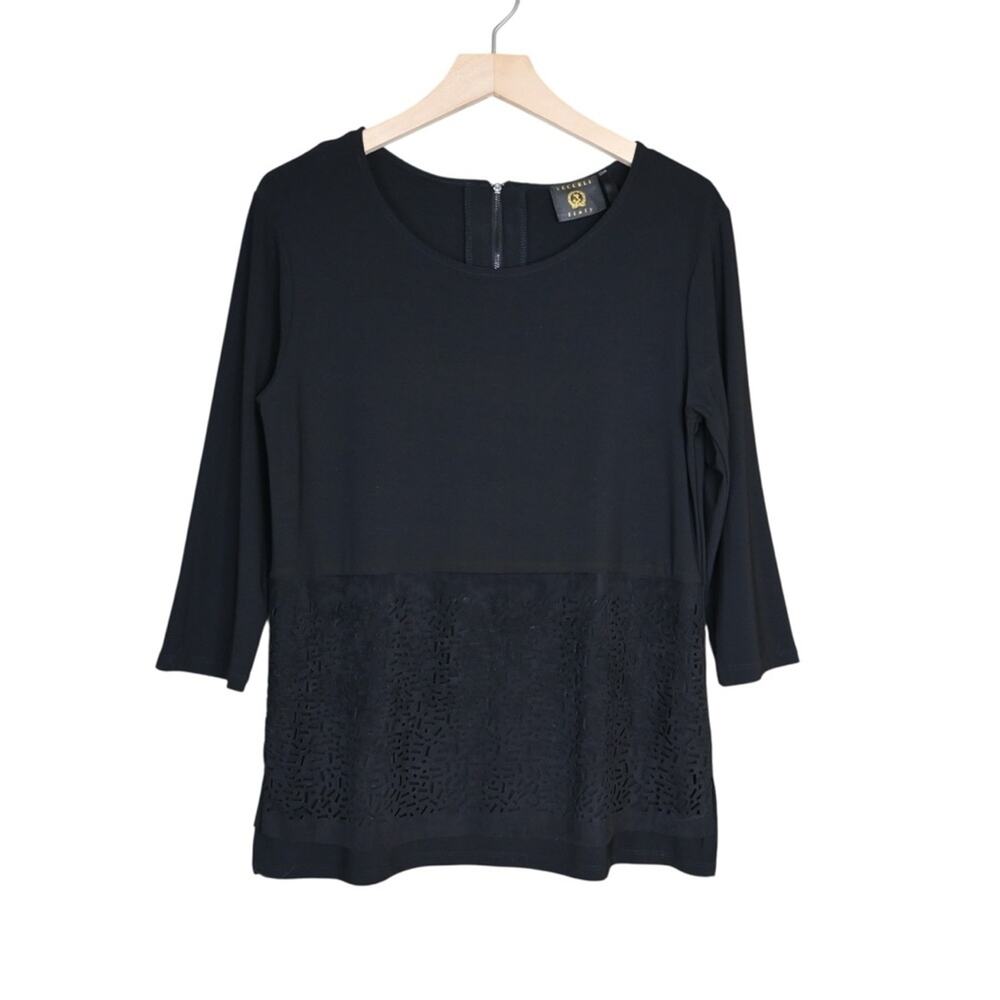 Vecceli Italy Women's M Black 3/4 Sleeve Laser Cut Blouse
